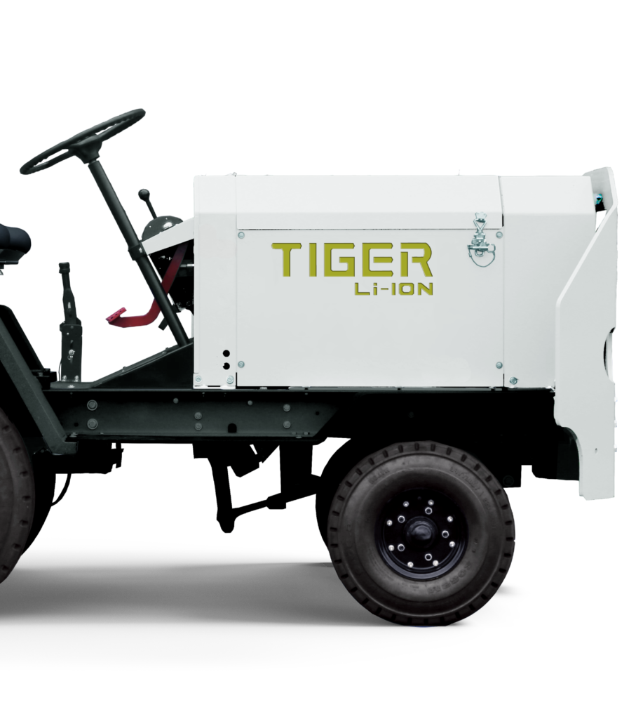 Electric tow tractor